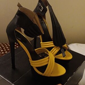 Scene shoes